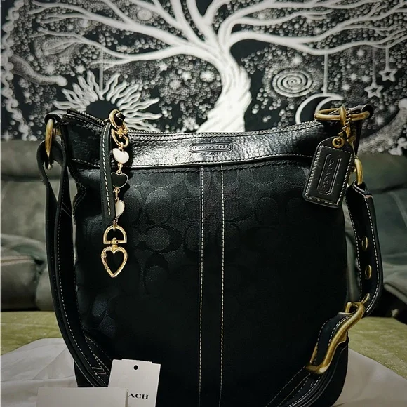 Vintage Y2K Coach Black and Gold Shoulder Bag crossbody purse 2006 - Picture 3 of 17